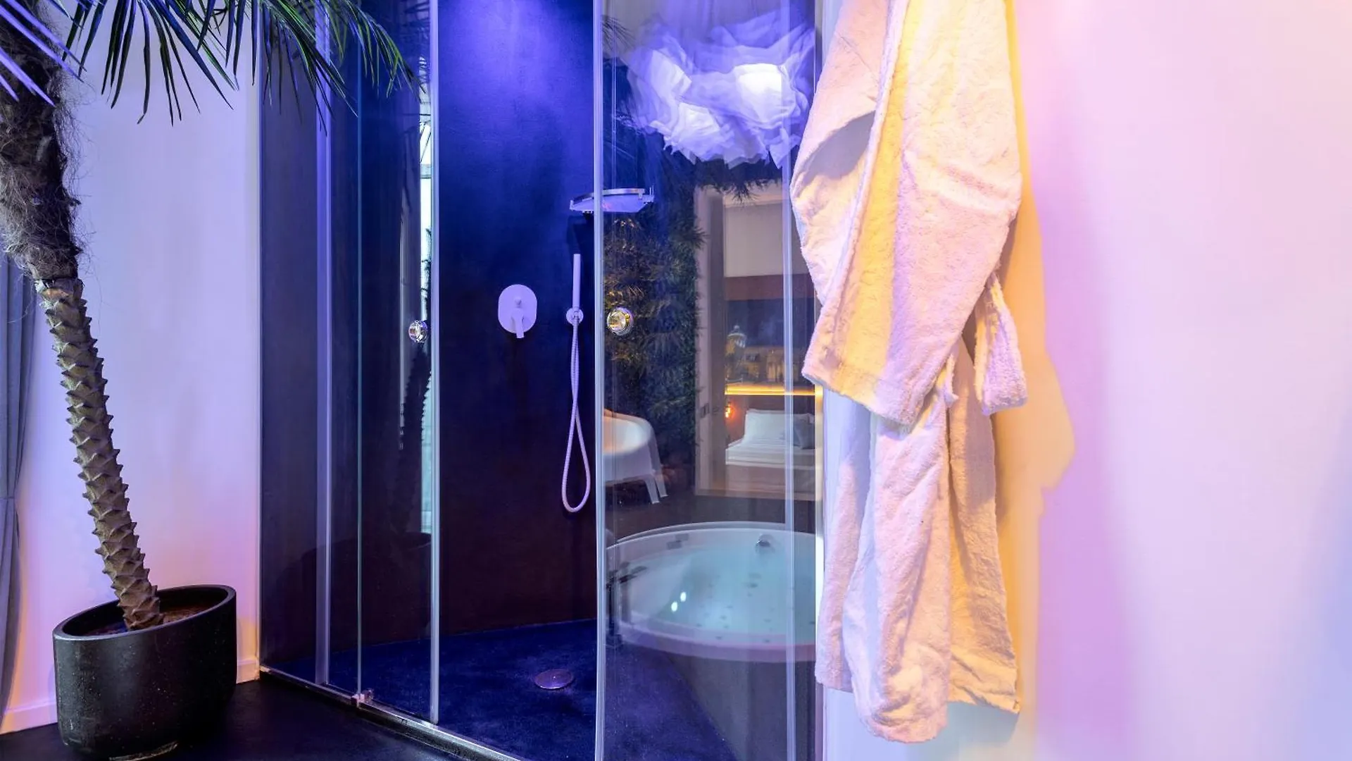 Hibrido Hotel Palermo 0*,  Italy
